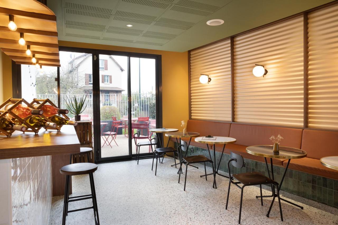 凯里亚德酒店-圣西尔埃科勒-凡尔赛 Saint-Cyr-lʼÉcole 外观 照片